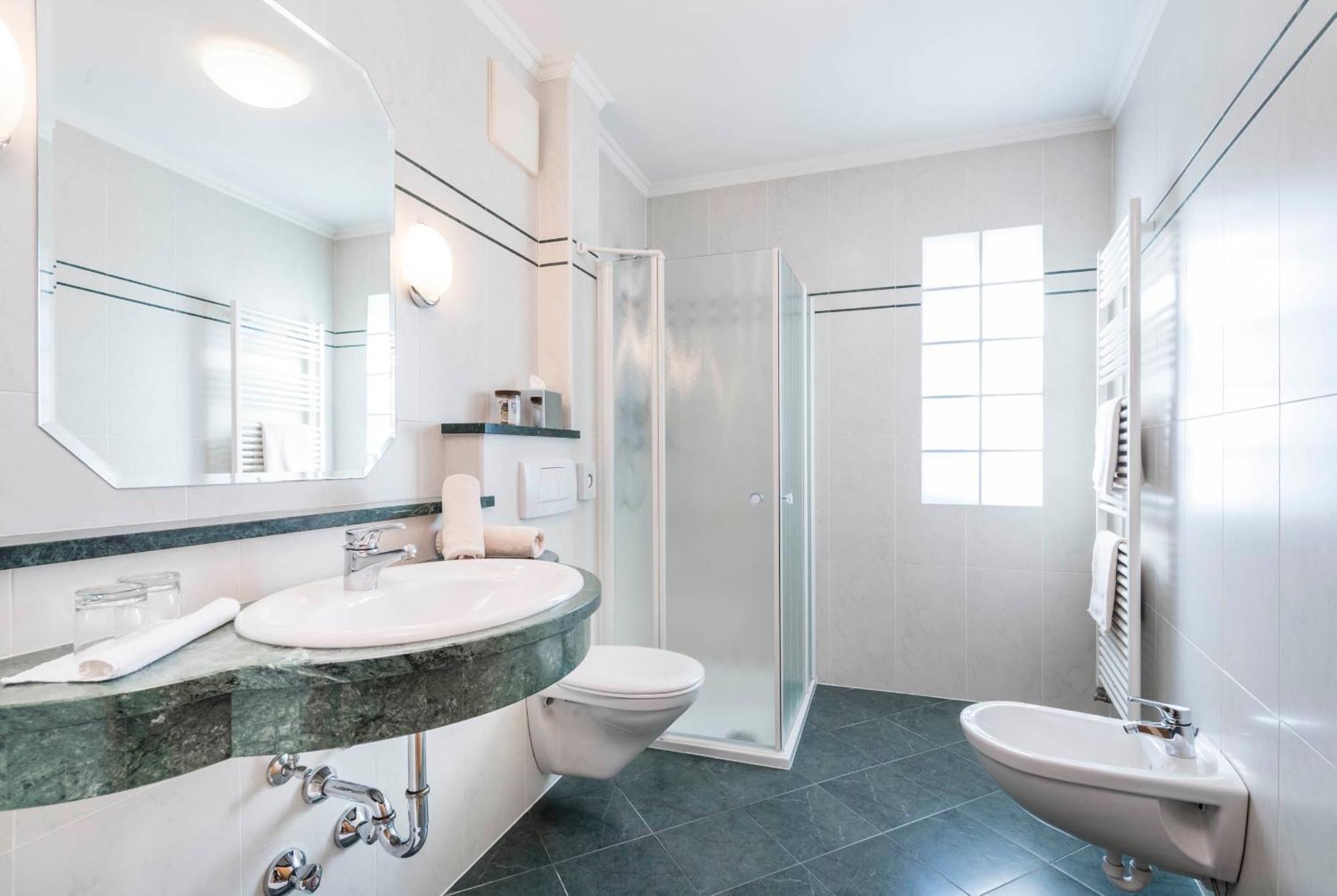 Boutique Hotel Pachers Брессаноне Екстер'єр фото